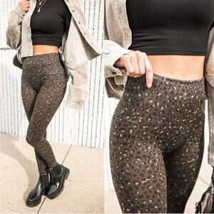 NWT NEW Spanx Look At Me Now Leggings